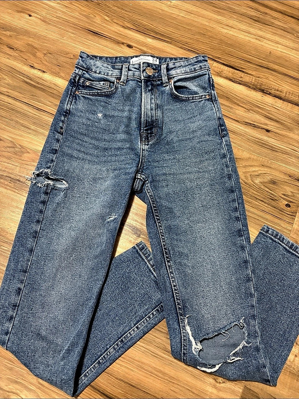 Stradivarius Mom Slim Fit Jeans Distressed Blue Jeans Waist 34 USA 02